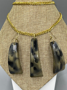 Earring Necklace 2 Pc. Set | Green Fossil Camouflage Chunky Bear Claws