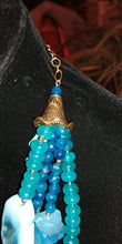 Load image into Gallery viewer, Aqua Blue Gem Stone Slices &amp; Crystal 6 Strands (23&quot;-31&quot;) Gold Plating
