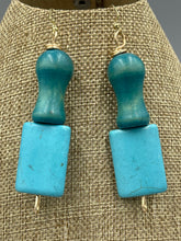 Load image into Gallery viewer, Earrings | &quot;GREENBEAN&quot; | Originals by Lillie Pearl
