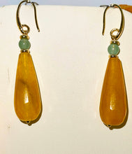 Load image into Gallery viewer, Earrings Pineapple Jade Gemstone
