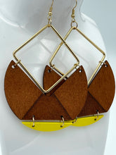 Load image into Gallery viewer, Earrings Oversized Wooden Danglers
