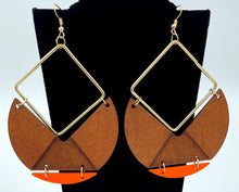 Load image into Gallery viewer, Earrings Oversized Wooden Danglers
