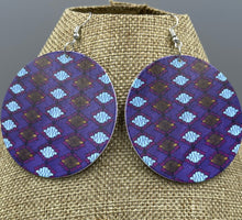 Load image into Gallery viewer, Earrings Natural Polished Wood Ethnic Painted Patterns
