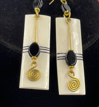 Load image into Gallery viewer, Earrings Bone | Bead | Brass
